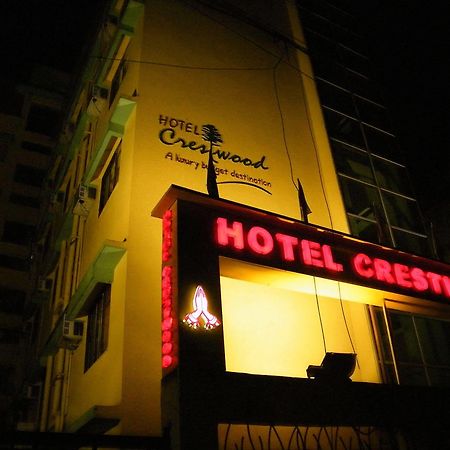 Hotel Crestwood Kalkutta Exterior foto