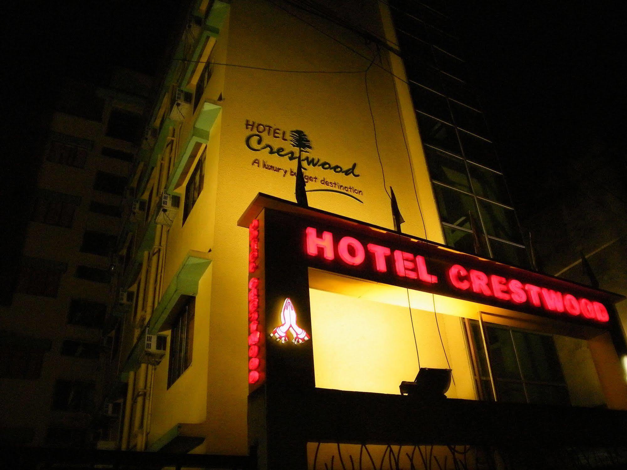 Hotel Crestwood Kalkutta Exterior foto
